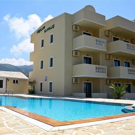 Cretan Family מלון דירות 2*